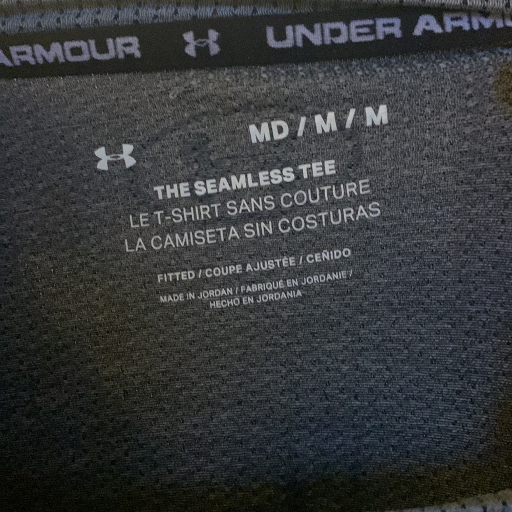 Under armour gray athletic tee - Picture 3 of 3